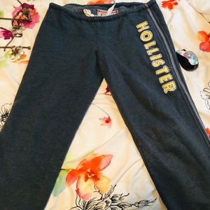 Hollister Capri sweatpants